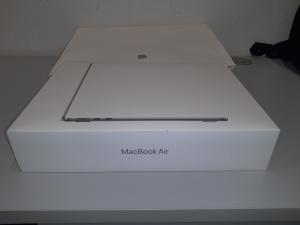 EMPTY BOX MC BOOK AIR